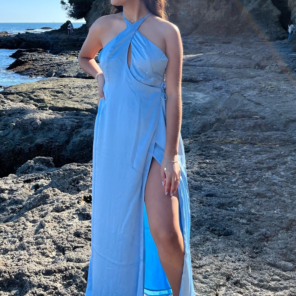 This cute dress